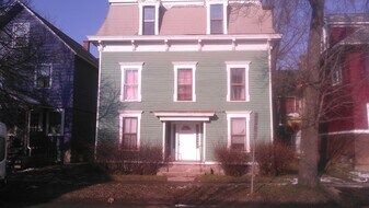 912 Lafayette Ave in Buffalo, NY - Building Photo