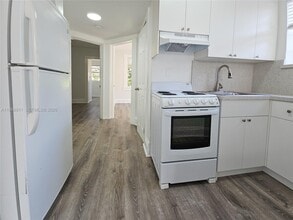 2007 SW 10th St in Miami, FL - Building Photo - Building Photo