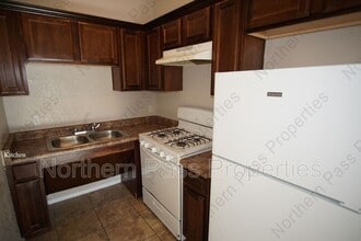 1100 Cedar St in El Paso, TX - Building Photo - Building Photo