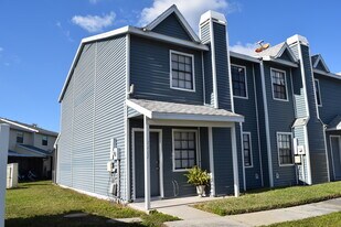 12665 Castle Hill Dr in Tampa, FL - Building Photo