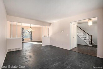 1954 Atlas Ct in Troy, MI - Building Photo - Building Photo