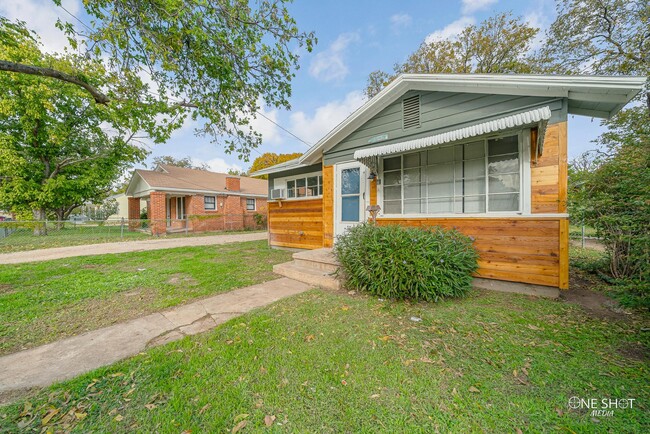 1110 S 15th St in Abilene, TX - Foto de edificio - Building Photo