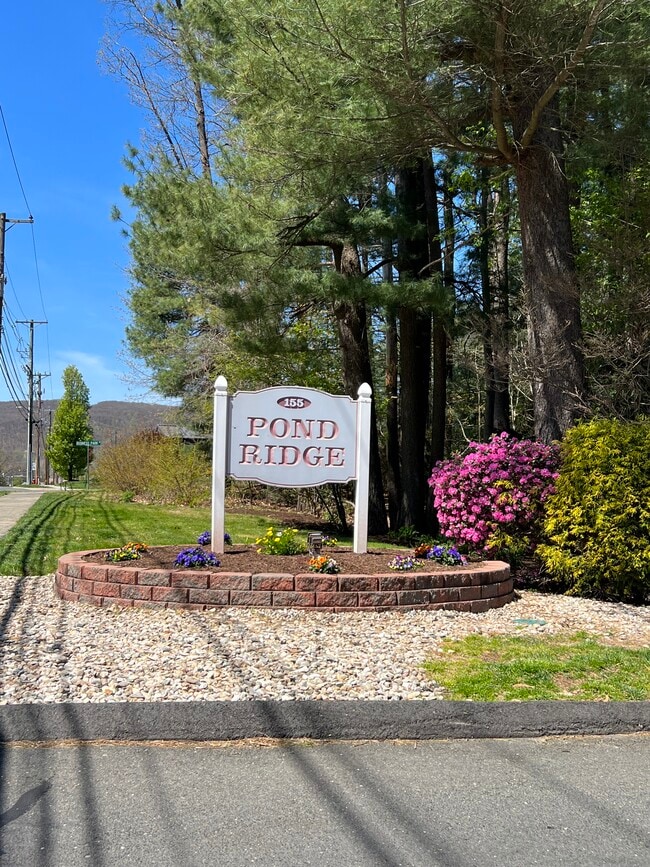 155 Redstone Hill Rd, Unit 95, Unit 95