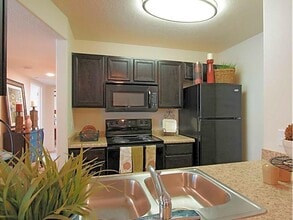 eGate Apartments in Salt Lake City, UT - Building Photo - Building Photo