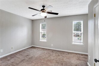 1579 Springleaf Point SE in Smyrna, GA - Building Photo - Building Photo