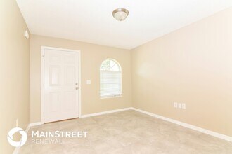 2037 Whispering Trails Blvd in Winter Haven, FL - Building Photo - Building Photo