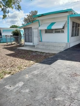 1916 Lullaby Dr in Holiday, FL - Building Photo - Building Photo