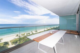 10201 Collins Ave in Bal Harbour, FL - Building Photo - Building Photo