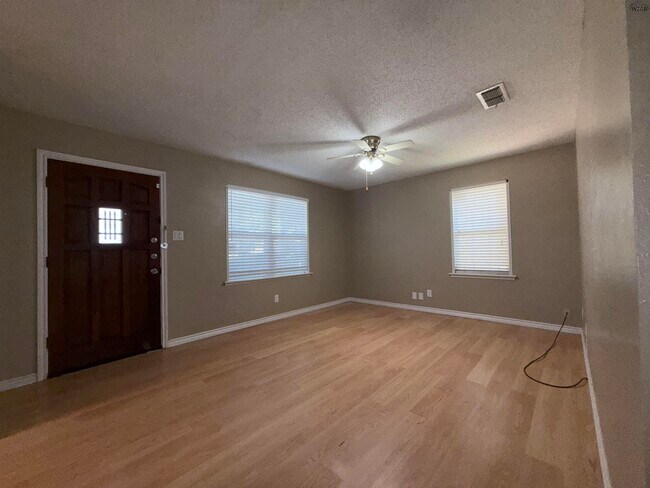 5115 Kingston Dr in Wichita Falls, TX - Building Photo - Building Photo