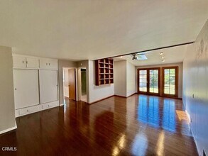 2175 N Holliston Ave in Altadena, CA - Building Photo - Building Photo