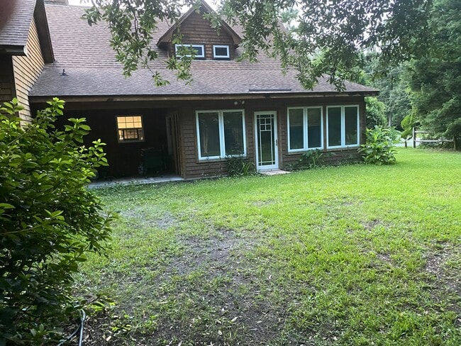 8228 Lantana Ln in Wilmington, NC - Building Photo - Building Photo