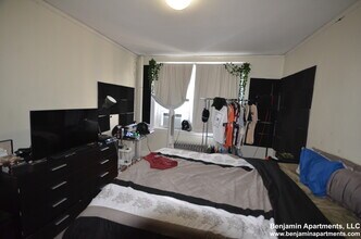 2025 Commonwealth Ave, Unit 36 in Boston, MA - Building Photo - Building Photo