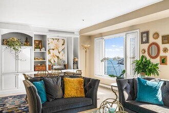 20 Rowes Wharf in Boston, MA - Building Photo - Building Photo