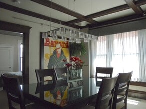 1764 N High St, Unit C in Columbus, OH - Building Photo - Building Photo