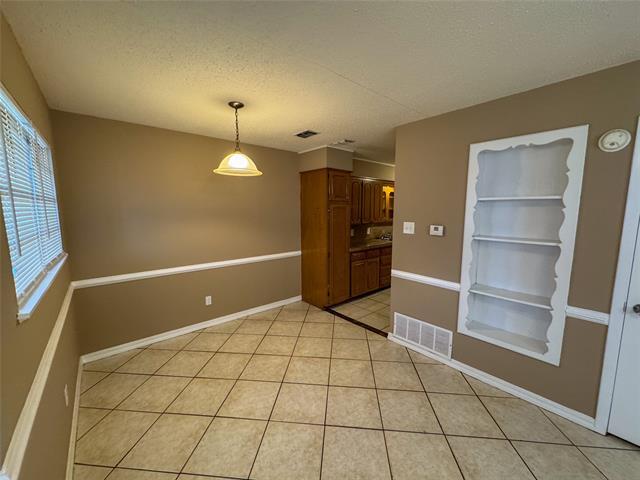 1526 W Elm St in Denison, TX - Building Photo - Building Photo