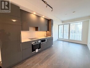 28 Freeland St in Toronto, ON - Building Photo - Building Photo