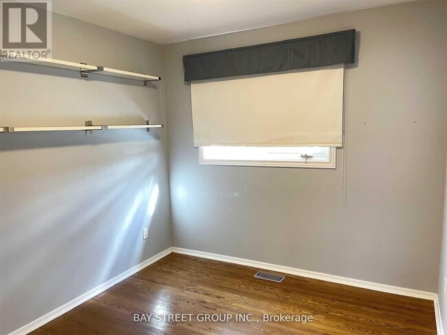 property at 41 Walkerton Dr