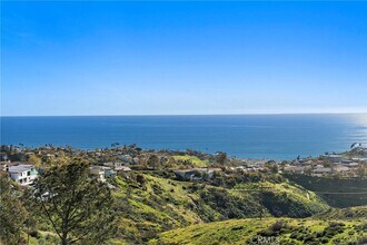 3253 Alta Laguna Blvd in Laguna Beach, CA - Building Photo - Building Photo