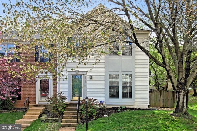 property at 6503 Parish Glebe Ln