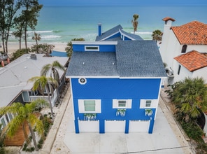 8432 W Gulf Blvd, Unit Sailfish in St. Petersburg, FL - Foto de edificio - Building Photo