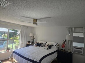 8163 Winter St in Brooksville, FL - Building Photo - Building Photo