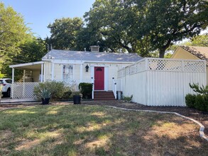 2608 W 8th St in Austin, TX - Building Photo - Building Photo