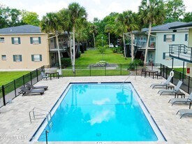 1920 Dean Rd in Jacksonville, FL - Building Photo