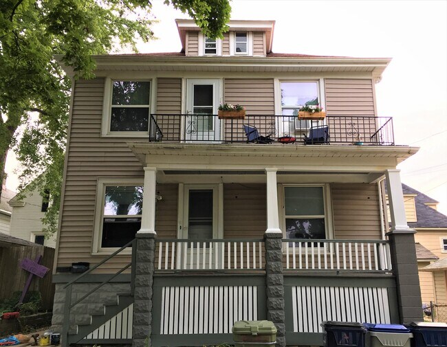 property at 3133 S Griffin Ave