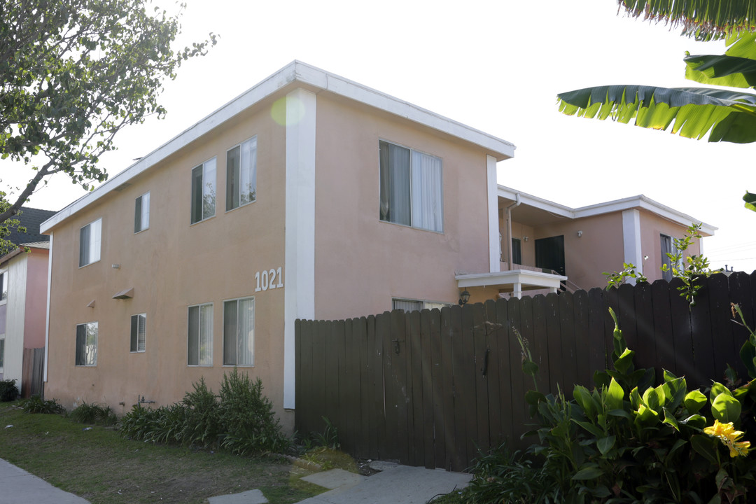 1021 Mission Dr in Costa Mesa, CA - Building Photo