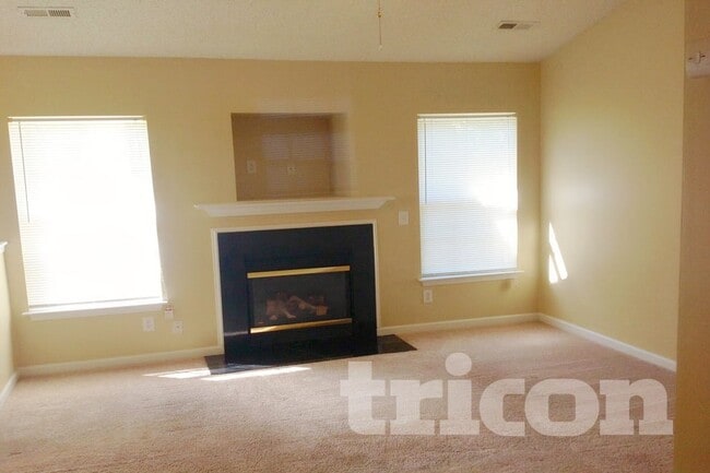 516 Lightspun Ln in Charlotte, NC - Building Photo - Building Photo