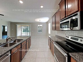 11604 Warren Oaks Pl in Riverview, FL - Foto de edificio - Building Photo
