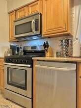 9 Wedgewood Dr in Verona, NJ - Building Photo - Building Photo