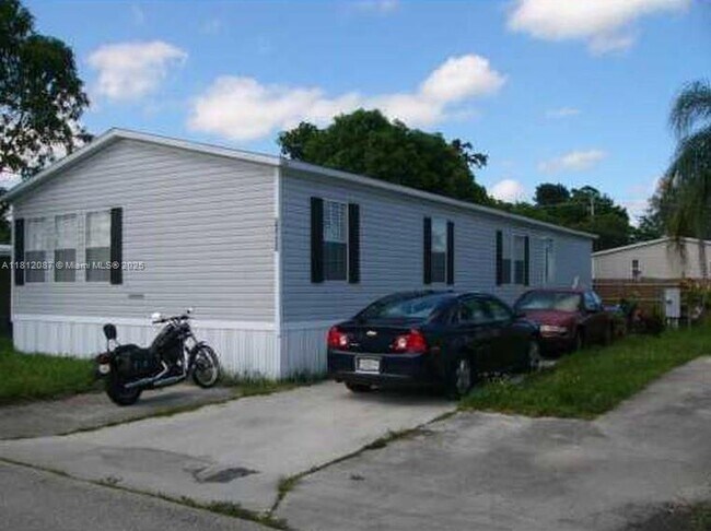 property at 11837 Watergate Cir