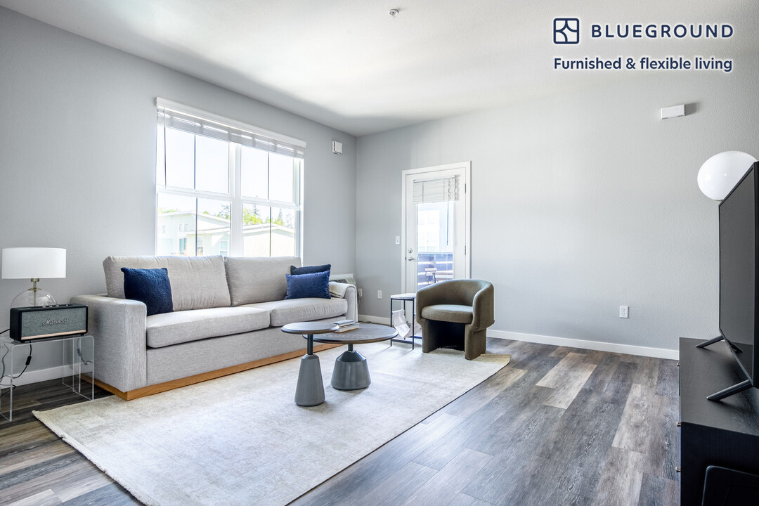 30 Buckingham Dr, Unit FL3-ID463 in Santa Clara, CA - Foto de edificio