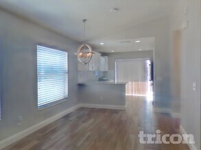 10123 41st Ct E in Parrish, FL - Building Photo - Building Photo