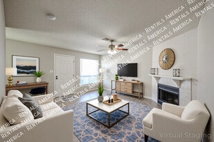 10815 W Northern Ave, Unit 104 in Glendale, AZ - Building Photo