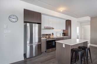 3105 Promenade du Quartier-Saint-Martin in Laval, QC - Building Photo - Building Photo