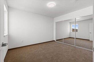 Walnut Place & Walnut Terrace in Greenfield, CA - Building Photo - Building Photo
