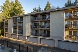 Aria  at Main in Bellevue, WA - Building Photo - Primary Photo