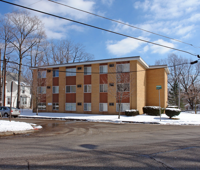 91 Merriman Rd in Akron, OH - Building Photo - Building Photo