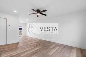 61 Scates St in Waynesville, NC - Building Photo - Building Photo