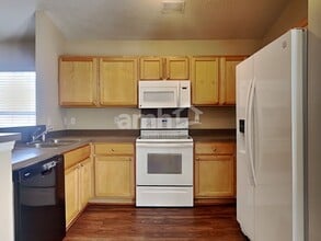 103 Bill Park Dr in Summerville, SC - Foto de edificio - Building Photo