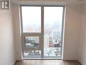 100 Queen St E in Toronto, ON - Building Photo - Building Photo