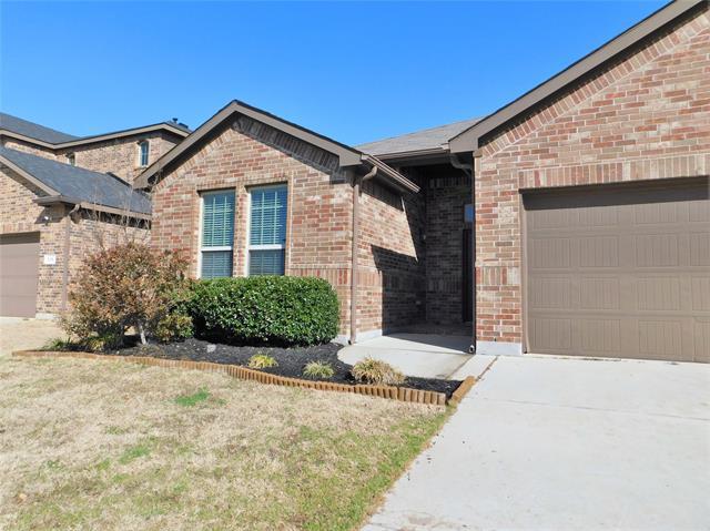 324 Cypress Crk Ln in Denton, TX - Building Photo - Building Photo