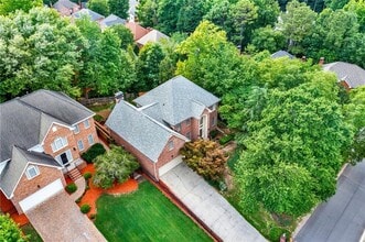 2448 Kings Arms Dr in Atlanta, GA - Building Photo - Building Photo