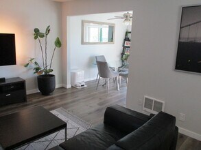 1321 Caminito Gabaldon in San Diego, CA - Building Photo - Building Photo