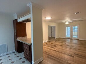 2031 Charter Oaks Dr in Clearwater, FL - Building Photo - Building Photo