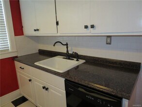 125 Elmwood Ave in Buffalo, NY - Building Photo - Building Photo