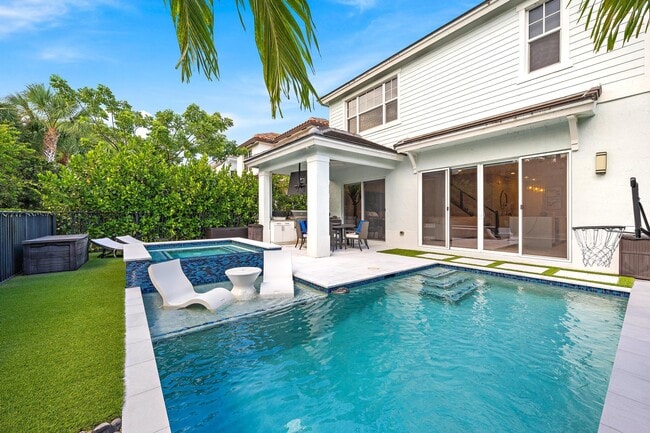 117 Bonnette Hunt Clb Ln in Palm Beach Gardens, FL - Building Photo - Building Photo