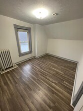 701 4th Ave, Unit B in Ford City, PA - Building Photo - Building Photo